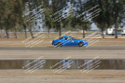 media/Sep-20-2025-Extreme Speed (Sat) [[1fcc23683c]]/Orange (Mid Intermediate)/Session 1 (Sunset)/